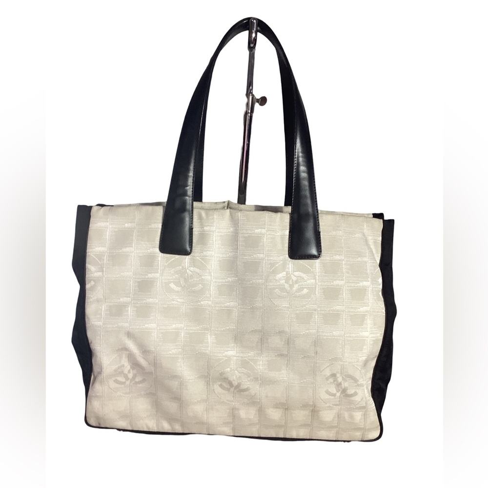 RARE Colorblockock CHANEL CC 10469355 Travel Line Nylon/ Leather Tote Bag - Picture 1 of 14